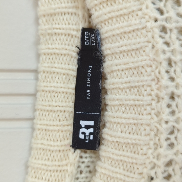 Woven sweatshirt baggy style! Beige and nice knit to it.  Bought from Simons - Picture 3 of 3